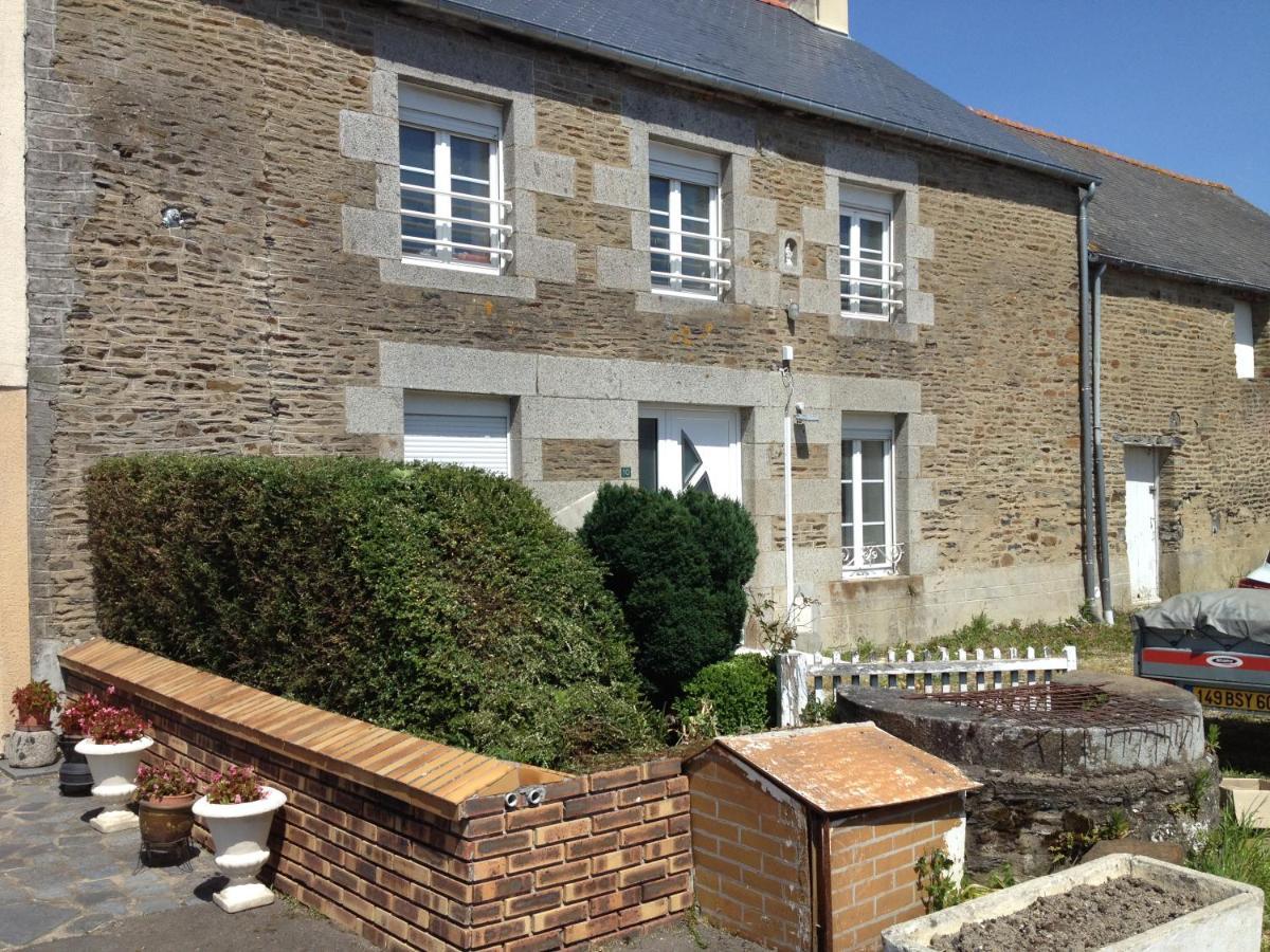 Hebergements Situes A 6 Kms Du Mont Saint Michel Apartment *