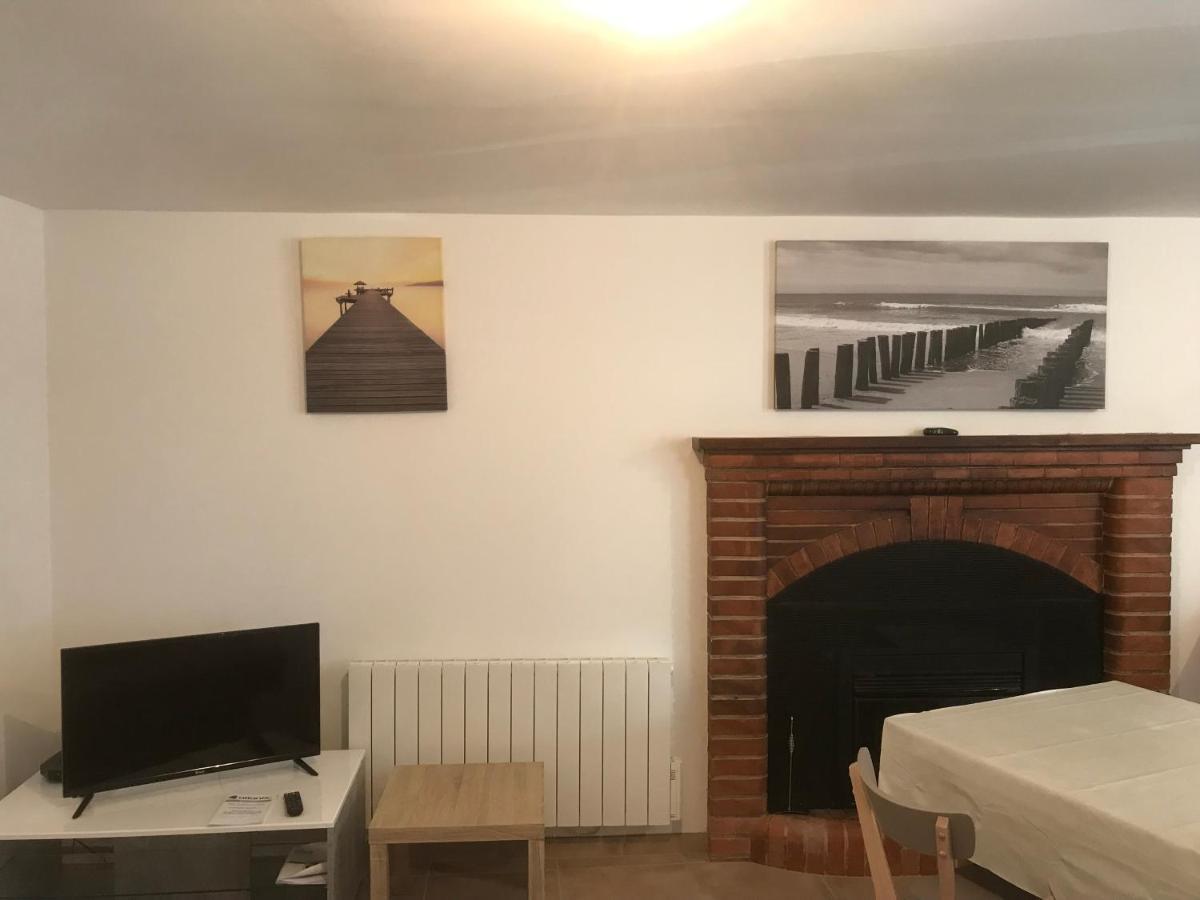 Apartment Hebergements Situes A 6 Kms Du Mont Saint Michel Tanis