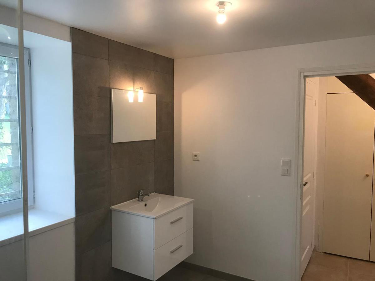 Hebergements Situes A 6 Kms Du Mont Saint Michel Apartment