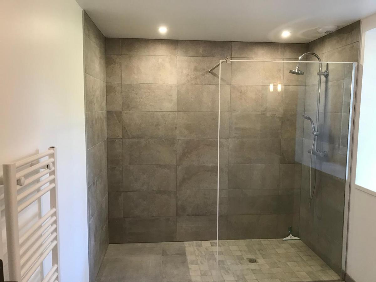 Hebergements Situes A 6 Kms Du Mont Saint Michel Apartment Tanis